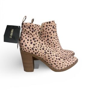 Forever 21 Spotted Ankle Booties - Tan and Black, NWT, Faux Suede, Size 7